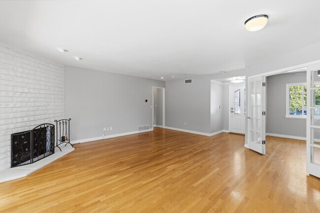 Building Photo - 23020 Haynes St