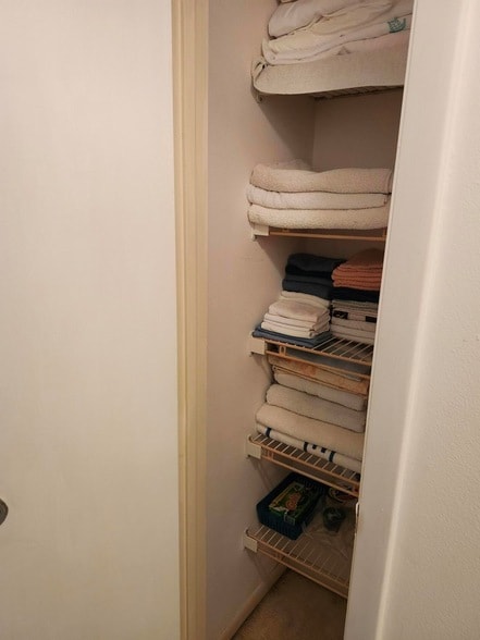 Building Photo - 330 NE 26th Ave