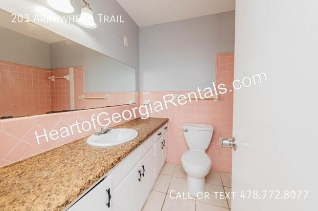 Building Photo - 203 Arrowhead Trl