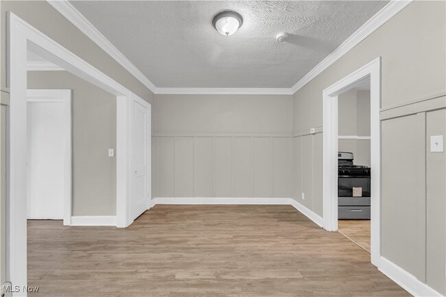 Building Photo - 13601 Othello Ave