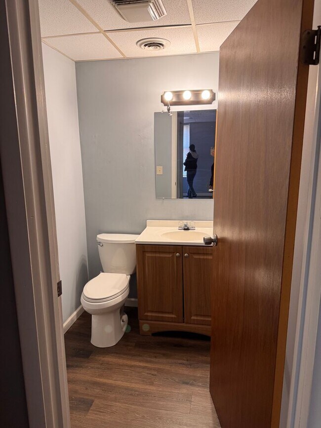 Building Photo - 25 N Water Ave