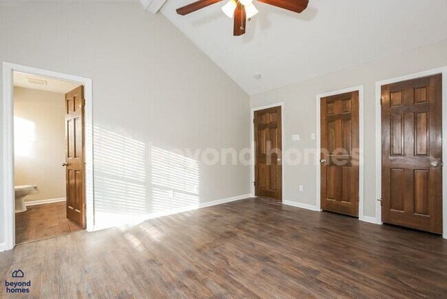 Building Photo - Charming 3-Bed / 2-Bath Single-Story Home in Little Rock with 1,554 Sq Ft of Space!