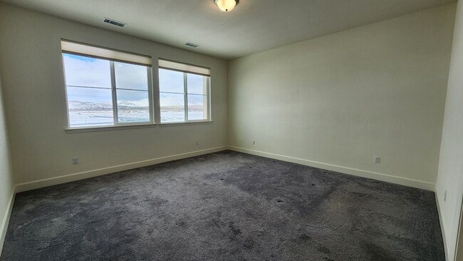 Building Photo - Spacious Two Story Home in Spanish Springs