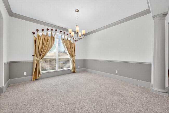 Building Photo - 9702 Lauren Briar Ln