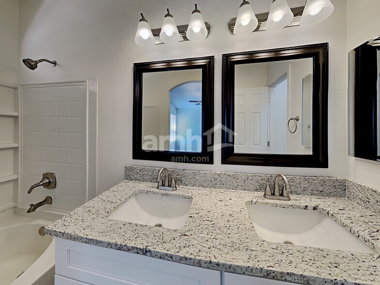 Building Photo - 2185 W Frostwood Ln