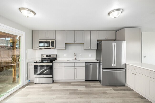 Building Photo - Lovely remodeled 2 Bed 1 Bath in Arvada