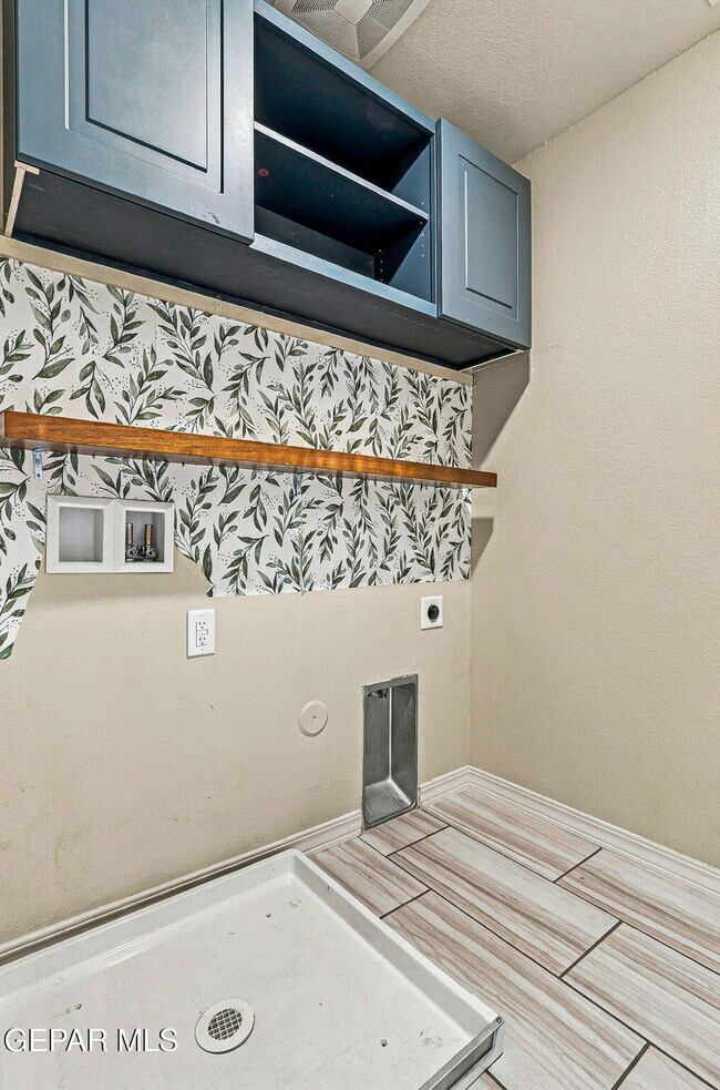Building Photo - 14525 Juan Diego Dr