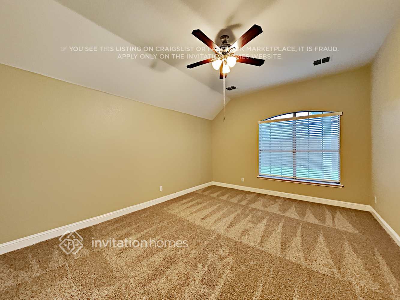 Building Photo - 622 W Fate Main Pl