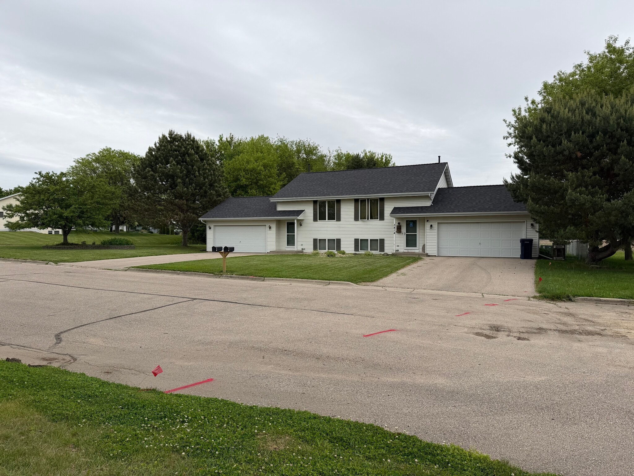 Building Photo - 3414 Coventry Dr