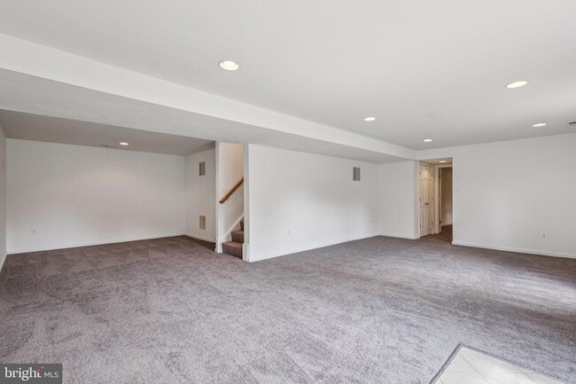 Building Photo - 44217 Navajo Dr