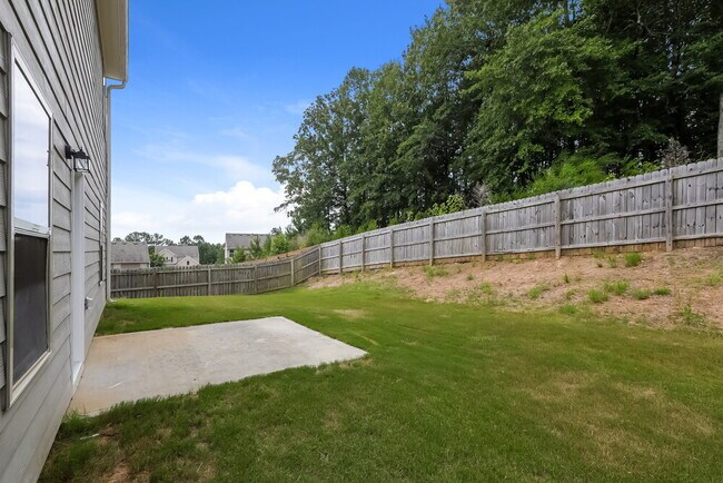 Building Photo - 1044 Sutherland Dr