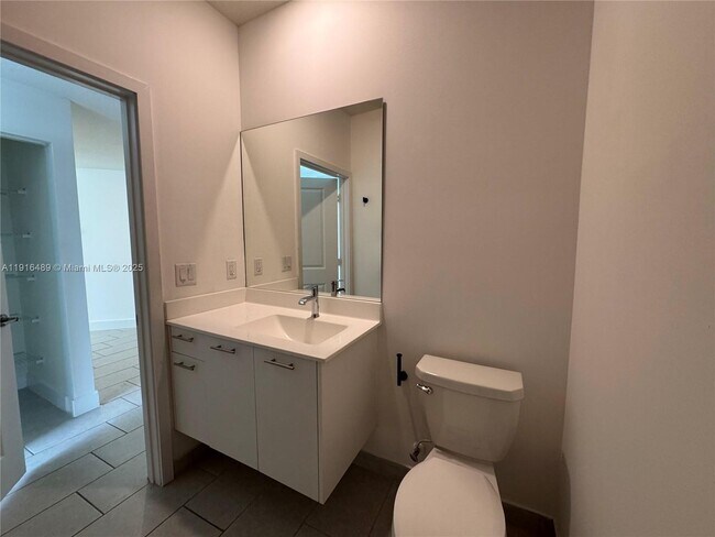 Building Photo - 8167 NW 41st St