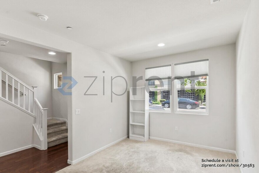Building Photo - 5650 Campbell Ln