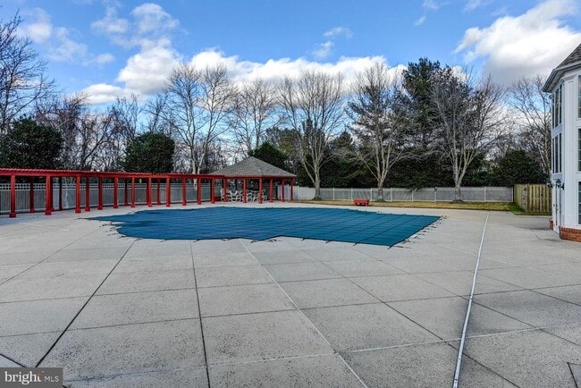 Building Photo - 1301 Sheridan Pl