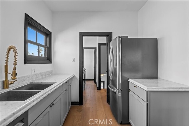 Building Photo - 1118 S Highland Ave