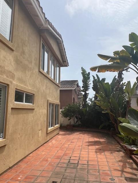 Building Photo - 1137 Avenida Sobrina