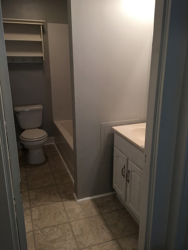 Bathroom - 330 College Ave