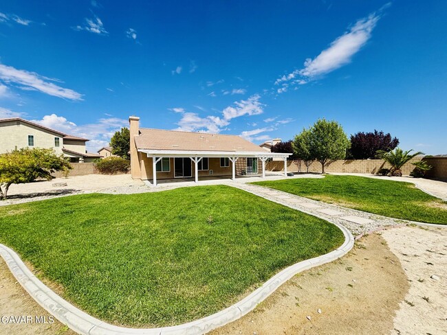 Building Photo - 4640 Trojan Ct