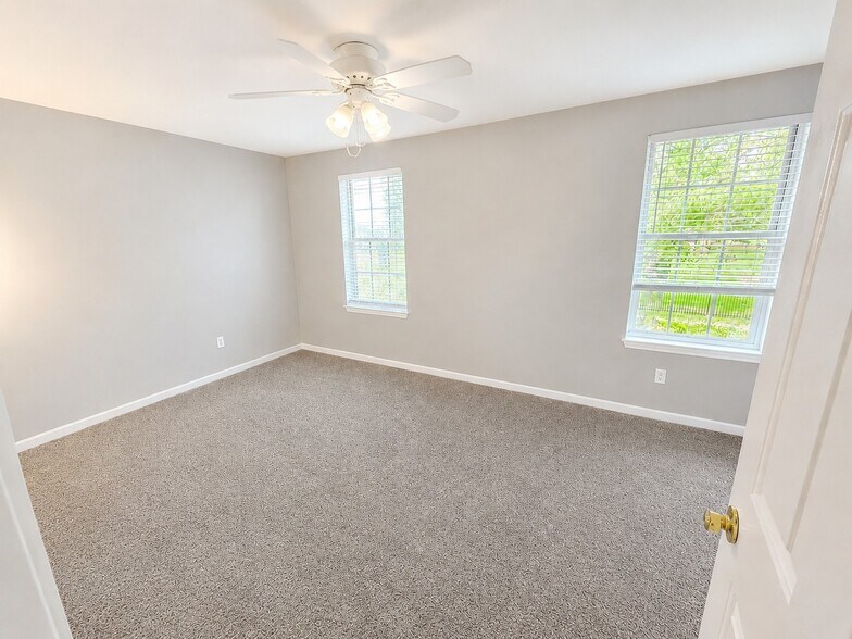 Building Photo - 739 Orley Pl