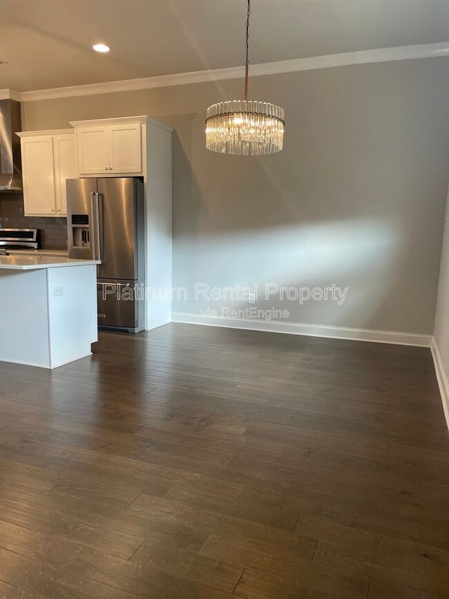 Building Photo - 1236 Stone Castle Cir