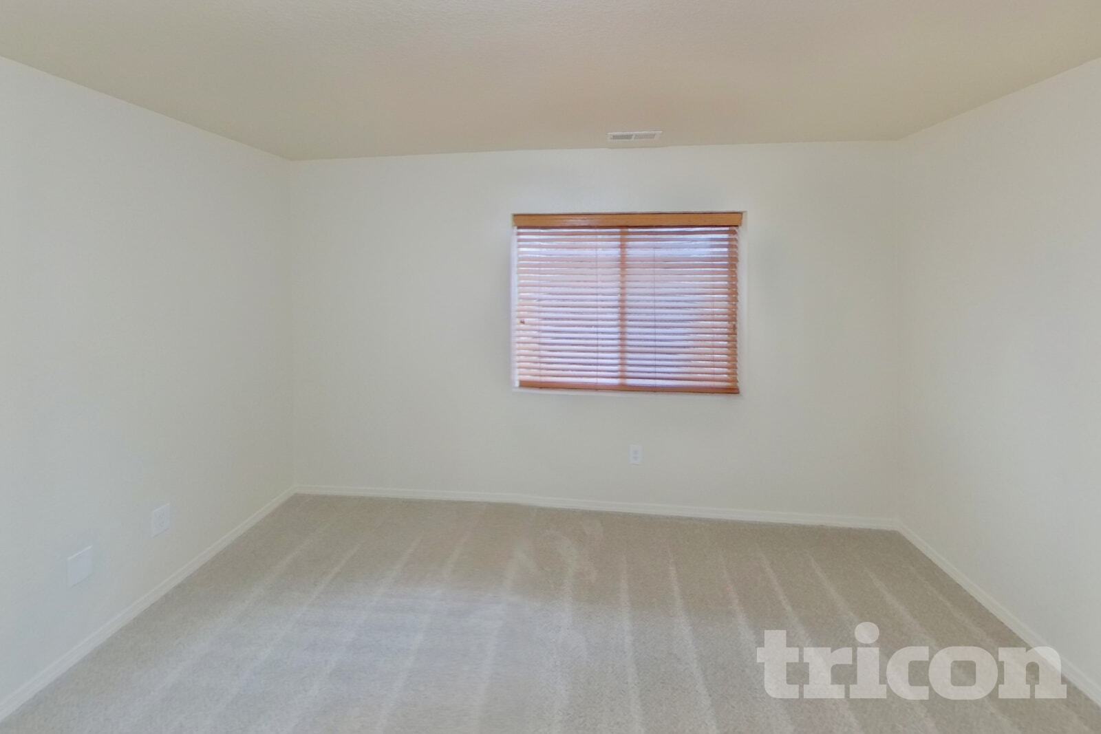 Building Photo - 5425 Barnstormers Ave