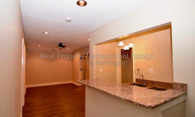 Building Photo - 3528 Eden Croft Dr