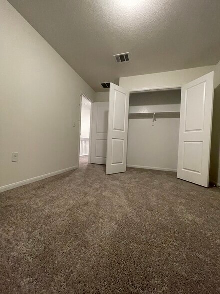 Building Photo - 5552 Bellissima Way