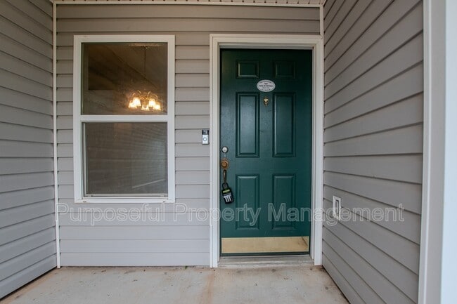 Building Photo - 414 Calla Lily Ln
