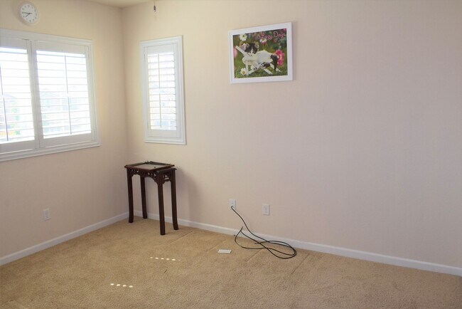 Building Photo - 4 Bed/3.5 Bath Home in Elk Grove! -  Resident Benefit Package Property