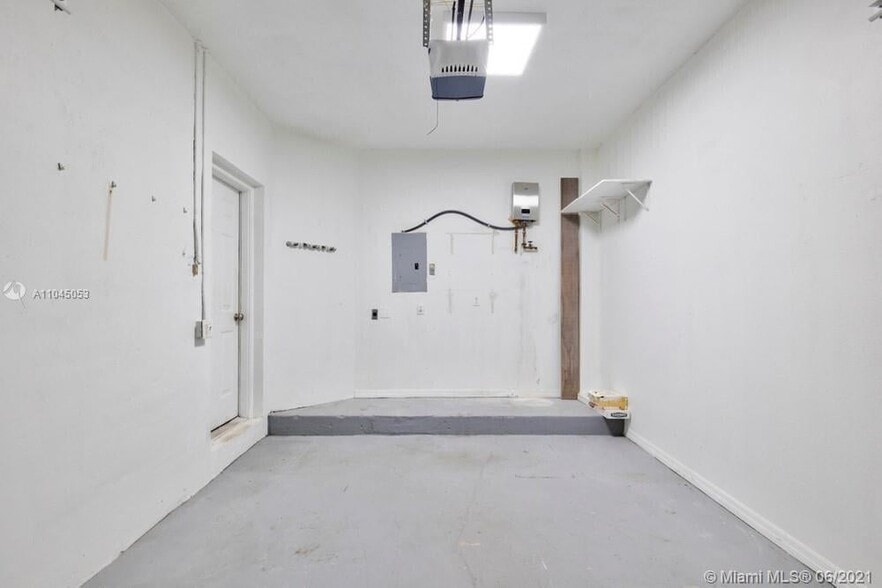 Building Photo - 12375 NW 10th Dr