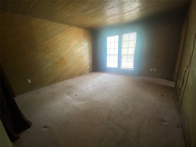 Building Photo - 24605 Pools Creek Dr