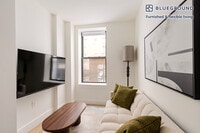 Building Photo - 940 1st Ave