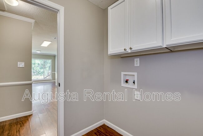 Building Photo - 4912 Cavan Pl