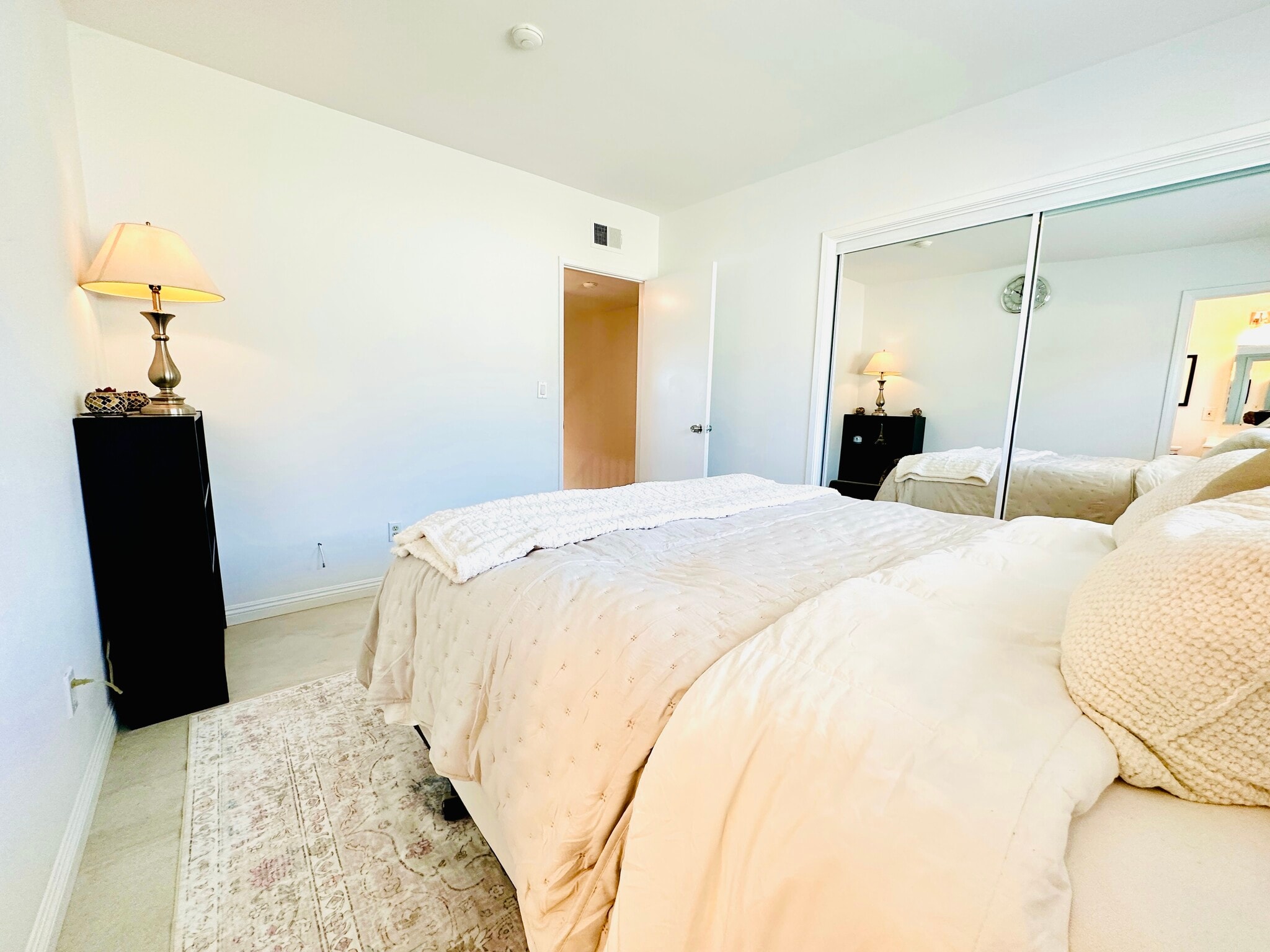 Guest Bedroom1.1 - 1307 Aviation Blvd