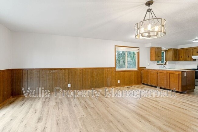 Building Photo - 2197 Doaks Ferry Rd NW