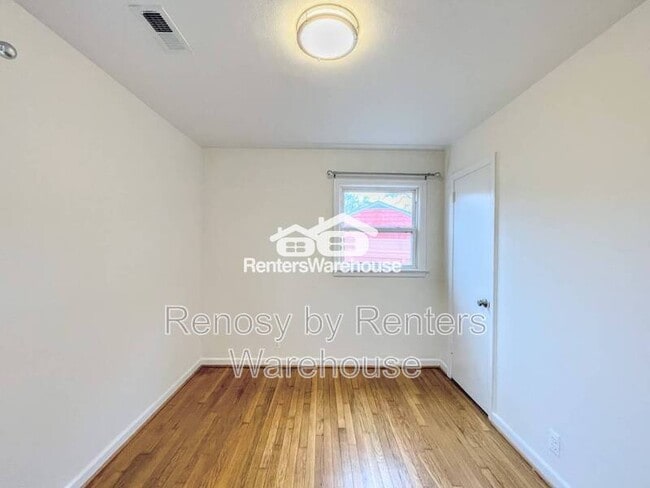 Building Photo - 528 Plantation Dr