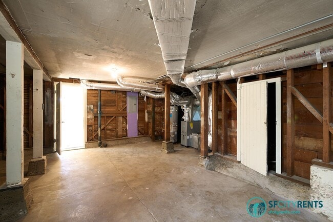 Building Photo - West Portal: Newly Remodeled Detached Sing...