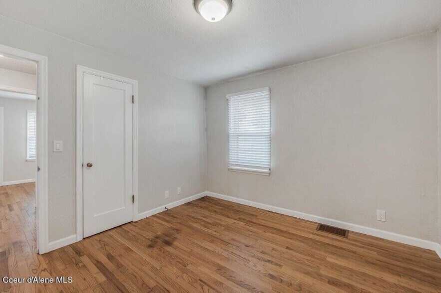 Bed 2 First Floor - 1415 N 2nd St