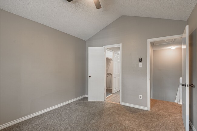 Building Photo - 1228 Ave O