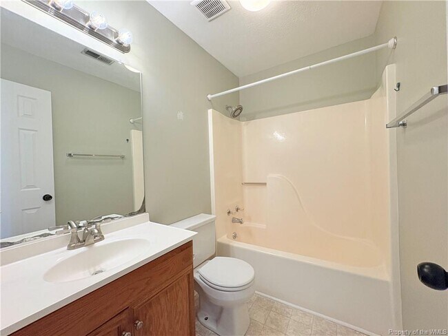 Building Photo - 283 Patriot Ln