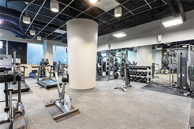 Building Photo - 3338 Peachtree Rd NE