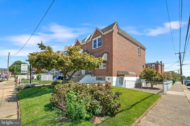 Building Photo - 8601 Gillespie St