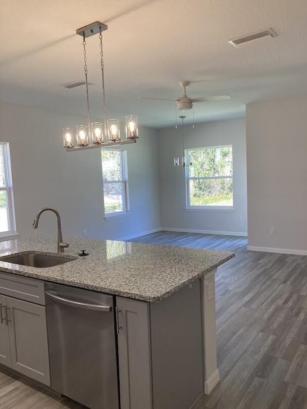 Building Photo - 57 Wellstream Ln