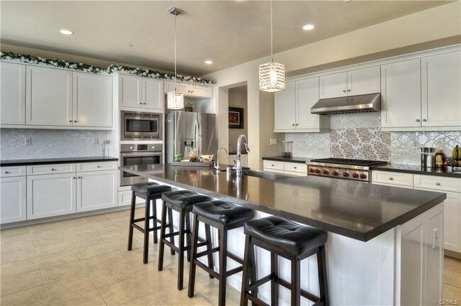 Building Photo - 113 Briar Rose