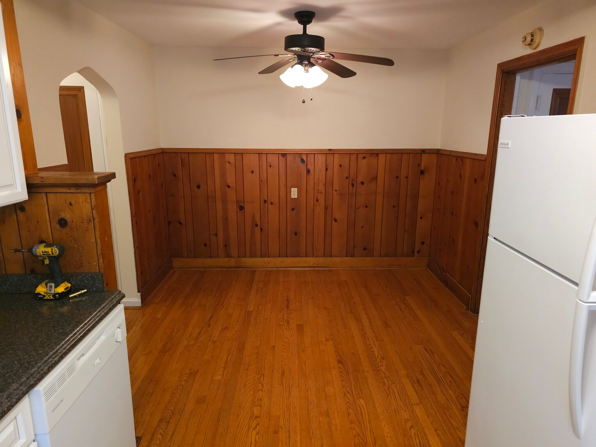 Building Photo - 234 Woolper Ave