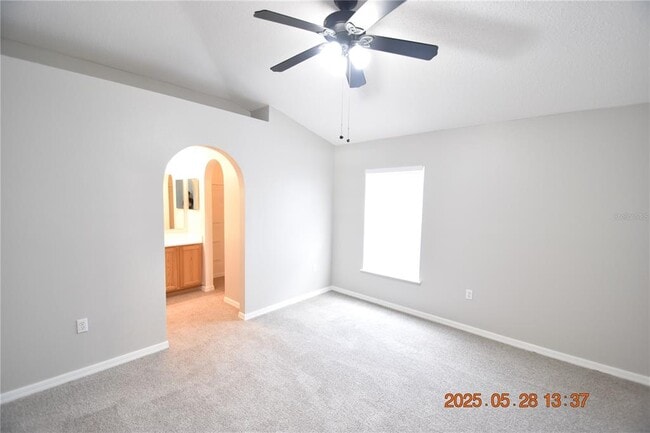 Building Photo - 30634 Birdhouse Dr