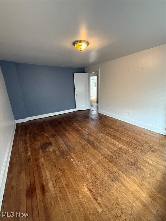 Building Photo - 663 S Hawkins Ave