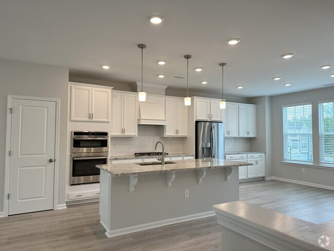 Building Photo - 2802 Austin Falls Sta