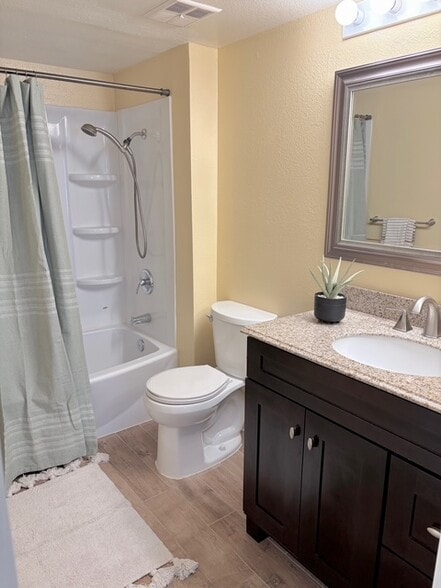 Building Photo - 43376 Cook St