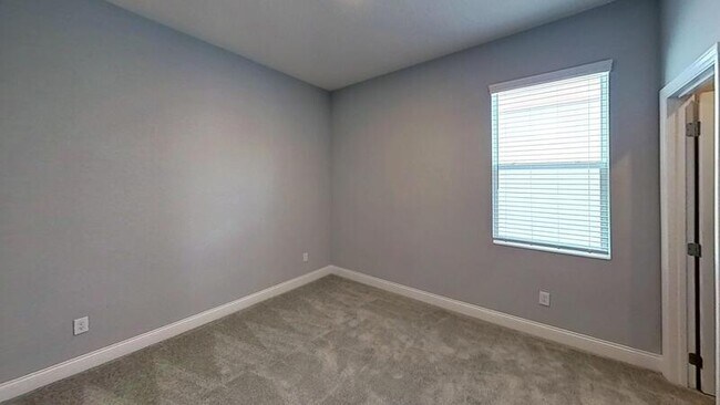 Building Photo - 640 Becklow St